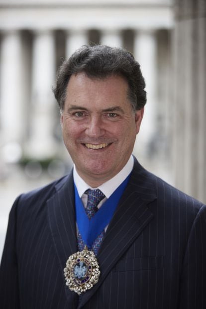 El nuevo Lord Mayor de Londres, Vincent Keaveny, en una foto proporcionada por la Corporación de Londres.