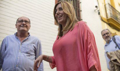 Susana Díaz, a la entrada de la sede del PSOE andaluz antes de la reunión de su ejecutiva.