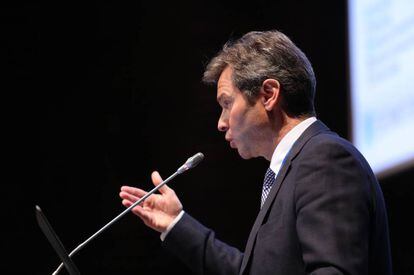 Jesús Rodríguez Baño, presidente electo de la Sociedad Europea de Microbiología Clínica y Enfermedades Infecciosas.
