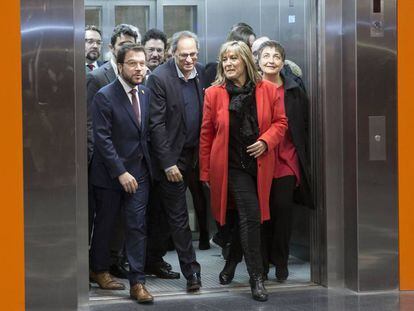 El 'president' Quim Torra, y la alcaldesa de L'Hospitalet, Núria Marín. 