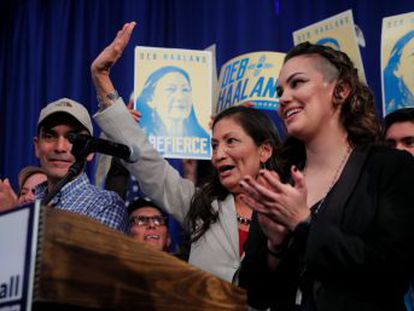 Diez candidatos electos, la mayoría de ellos mujeres demócratas, hacen historia en las legislativas de Estados Unidos