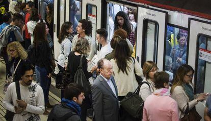 El metro de Barcelona durante la huelga.