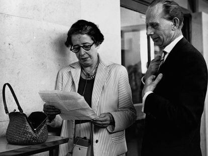 Hannah Arendt en Jerusalén, en 1961, durante el juicio al oficial de la SS Adolf Eichmann. 