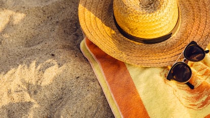 Una tolla suave y agradable al tacto puede marcar la diferencia en la playa o la pisicina. GETTY IMAGES