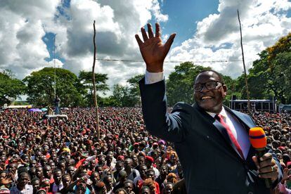 Lazarus Chakwera se dirige a sus seguidores durante un acto político en Lilongwe, el pasado 4 de febrero.