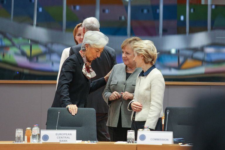 Lagarde, Merkel y Von der Leyen hablan durante un encuentro del Consejo Europeo, el 13 de diciembre de 2019 en Bruselas.