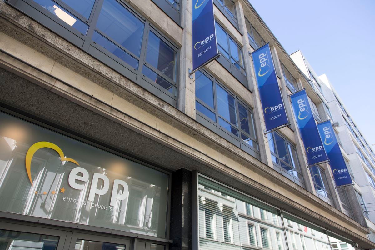 Europejska Partia Ludowa (EPP) odwołała spotkanie w Polsce po nalocie na jej siedzibę w Brukseli |  Międzynarodowy