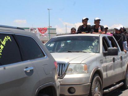 Caravanas de transportistas  organizar recorridos de autodefensas del transporte para hacer frente a extorsiones y asaltos en el municipio de Coacalco, Estado de México.