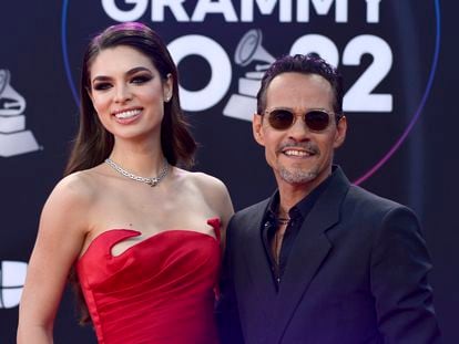 Nadia Ferreira y Marc Anthony en la última edición de los premios Grammy, en noviembre de 2022.