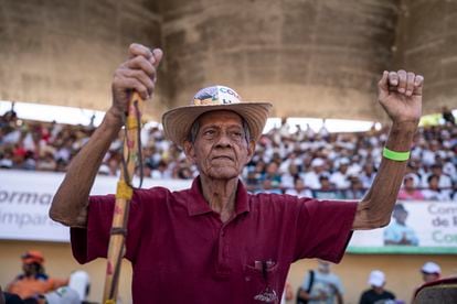 Un hombre en la Asamblea Popular Campesina en la que el Petro lanzó el Sistema Nacional de Reforma Agraria, el 3 de agosto.