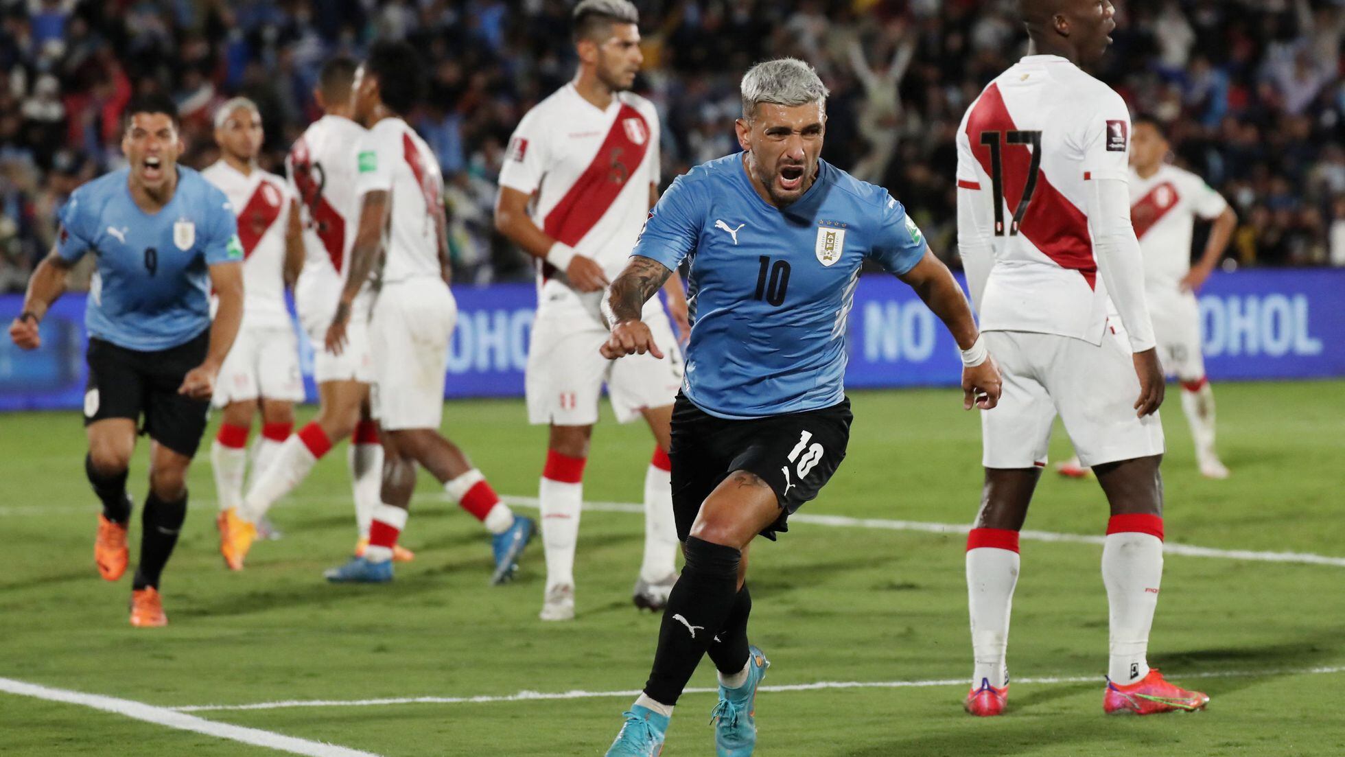 Clasificación Qatar 2022: Ecuador y Uruguay se clasifican para el Mundial; Perú, Colombia y Chile se juegan la plaza en la repesca | Deportes | EL PAÍS