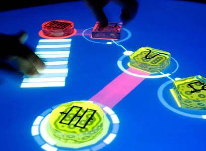 Reactable, el instrumento creado por la Universidad Pompeu Fabra