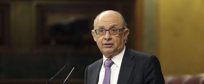 El ministro de Hacienda, Crist&oacute;bal Montoro, en el Congreso