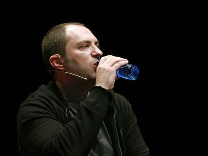 Jan Koum durante el encuentro internacional de emprendedores 4 Years From Now. 