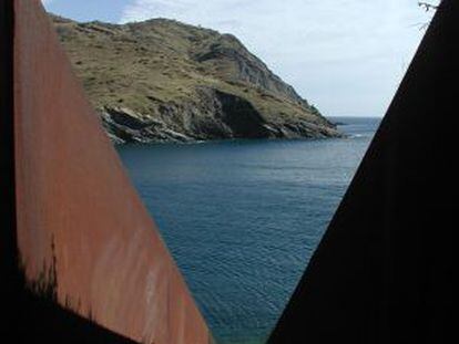 El mar, desde el monumento a Walter Benjamín.