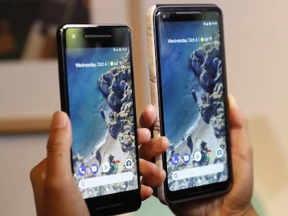 Los dos nuevos Pixel 2 y 2XL de Google.