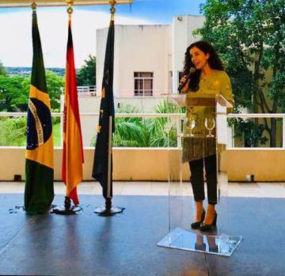 Sonia Izquierdo, jefa de estudios en el instituto Cervantes, en un acto institucional en Brasil.