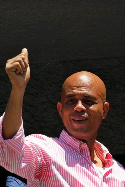 Martelly saluda al pueblo haitiano