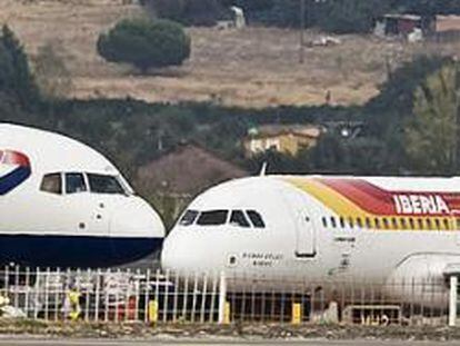 Aviones de las flotas de British Airways e Iberia.