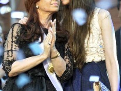 Cristina Fernandez de Kirchner, con su hija Florencia.