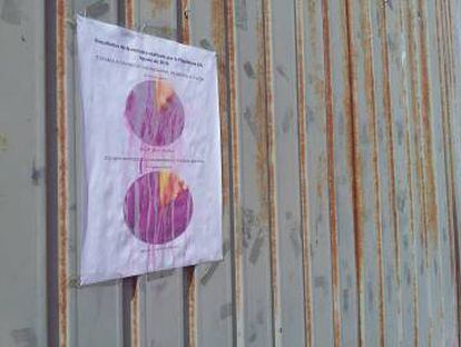 Anuncio de los resultados electorales en una calle de Porto.