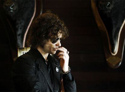 Enrique Bunbury, fotografiado ayer en Madrid antes de la entrevista.