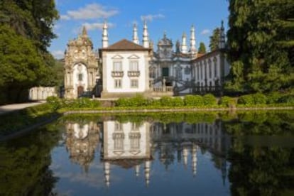 Jardines del palacio de Mateus, a las afueras de la ciudad de Vila Real (Portugal).