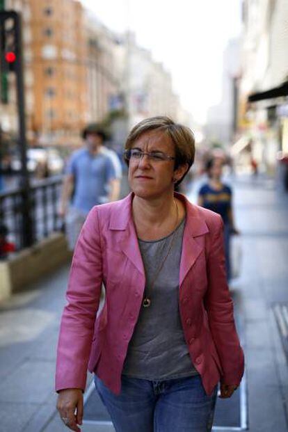 La portavoz del PSOE en Madrid, Purificaci&oacute;n Causapi&eacute;, pasea por la ciudad.