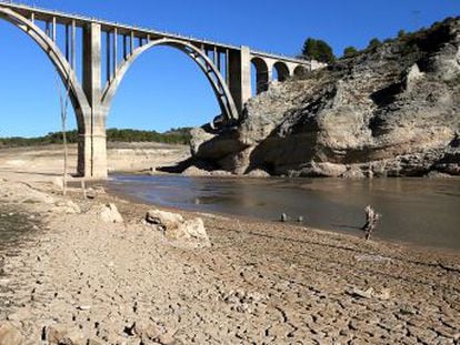 En lo que va de año ha llovido un 25% menos de lo normal y todos los meses han sido más secos salvo abril. Se espera que la temperatura sea medio grado más alta los próximos meses