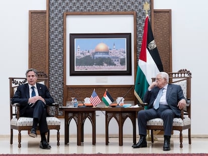 El secretario de Estado de EE UU, Antony Blinken, y el presidente palestino, Mahmud Abbas, el 25 de mayo de 2021 en Ramala.