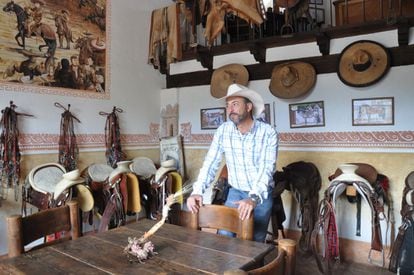Artes de la charrería en la Hacienda de Viñedos Azteca. en el municipio de Ezequiel Montes, Querétaro.