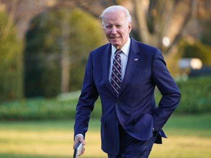 El presidente de los Estados Unidos, Joe Biden, a su regreso a la Casa Blanca el 9 de marzo después de hablar sobre su propuesta de presupuesto federal en Filadelfia.