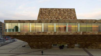 El edificio polifuncional diseñado por el estudio Mecanoo para la nueva Llotja de Lleida.