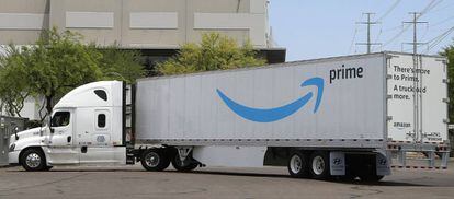 Un camión de Amazon.