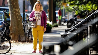 Brittany corre una maratón (2019)

Quién: Brittany

Por qué verla: Porque para aligerar la ansiedad y estrés acumulado de estos días nada mejor que esta comedia indie que no ha hecho el ruido que merecería sobre una joven divertidísima y listísima que decide apartar sus excesos y toxicidades y retomar su vida entrenando para la maratón de Nueva York. Cómo deshacerse de la dismorfia corporal o redescubrir el significado de la amistad y el amor propio. Todo en poco más de una hora y media que pasa en un santiamén.

Dónde: En Netflix.
