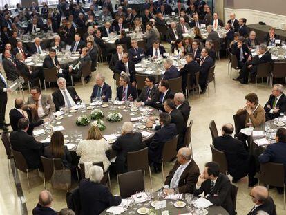 El presidente de C&aacute;mara Espa&ntilde;a, Jos&eacute; Luis Bonet, se dirige a los empresarios en Valencia.