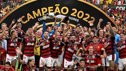 Los jugadores del Flamengo celebran el título de la Copa Libertadores.