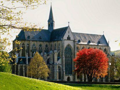 La catedral de Altenberg se encuentra junto a la localidad de Odenthal, a poco más de 20 km desde Colonia.