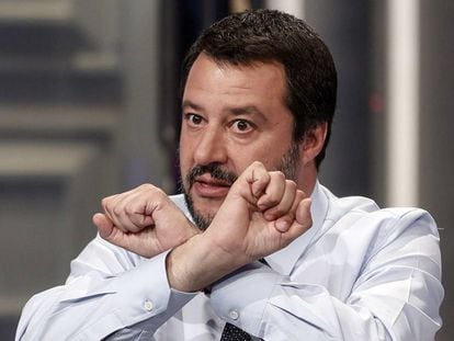 Matteo Salvini gesticula en una entrevista televisiva la semana pasada. 
