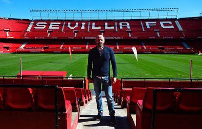 Monchi, en el estadio del Sevilla.