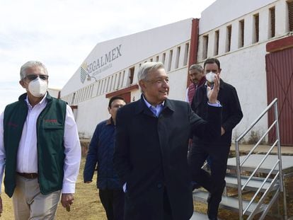 Andrés Manuel López Obrador en un centro de acopio de Segalmex en Morelos (Estado de Zacatecas), en febrero de 2021.