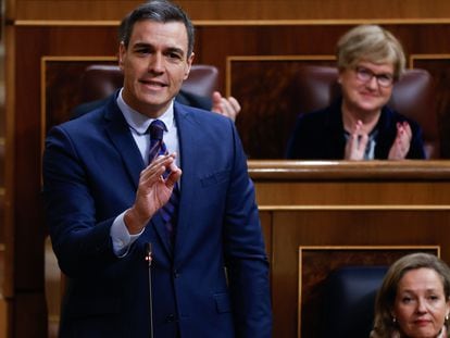 El presidente del Gobierno, Pedro Sánchez, interviene durante la sesión de control celebrada, este miércoles, en el Congreso de los Diputados. EFE/ Juan Carlos Hidalgo