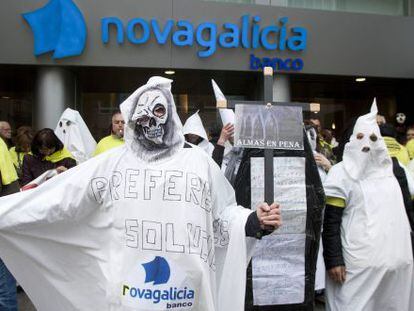 Protesta d'afectats per les preferents a Vigo el 2013.