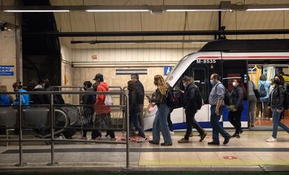 Un andén del Metro de Madrid.