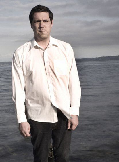 Damien Jurado publica <i>Caught in the trees.</i>