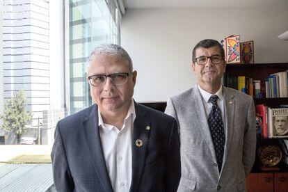 Cristian Morales Fuhrimann (en primer plano) y Jean Marc Gabastou, representantes de la OMS en México.