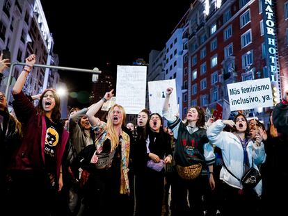 Varias personas, en la manifestación del 8-M celebrada este año en Madrid.