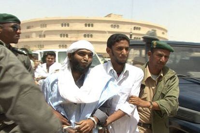 Imagen de la detención de Maroof Ould Haiba, preso de Al Qaeda en Mauritania.