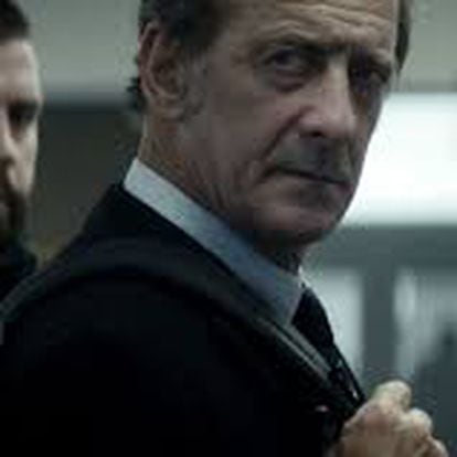 Vincent Lindon, en primer plano, protagoniza 'Sangre y dinero'.