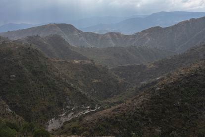 Vista de la sierra norte de Puebla, en el municipio de Ixtacamaxtitlán.